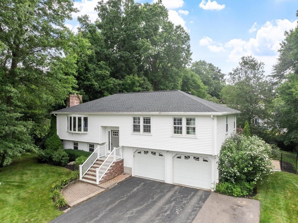 27 Hapgood Way
