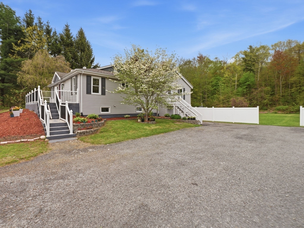 84 City Depot Rd, Charlton, MA Photo #3