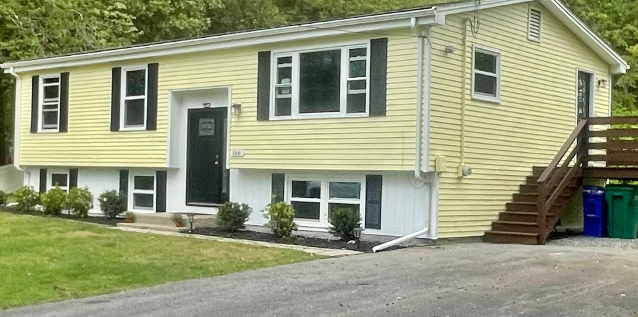 166 Ingraham St, Attleboro, MA, 166 Ingraham St, Attleboro, MA Photo #2