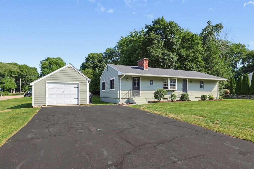 6 Young Ave, North Attleboro, MA Photo #1