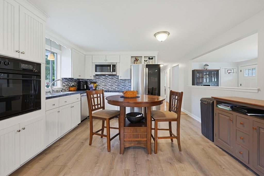 6 Young Ave, North Attleboro, MA Photo #8