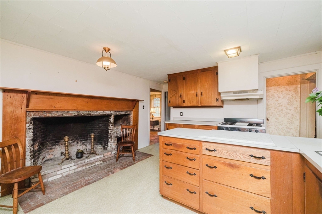 83 North Worcester St, Norton, MA Photo #12