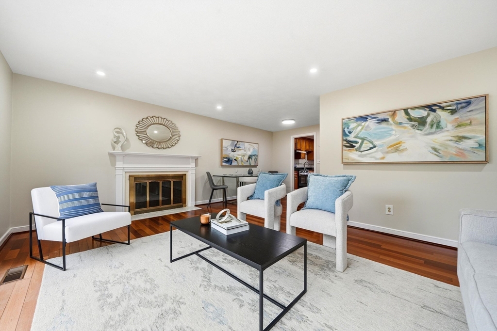 13 Seaborn Pl 13