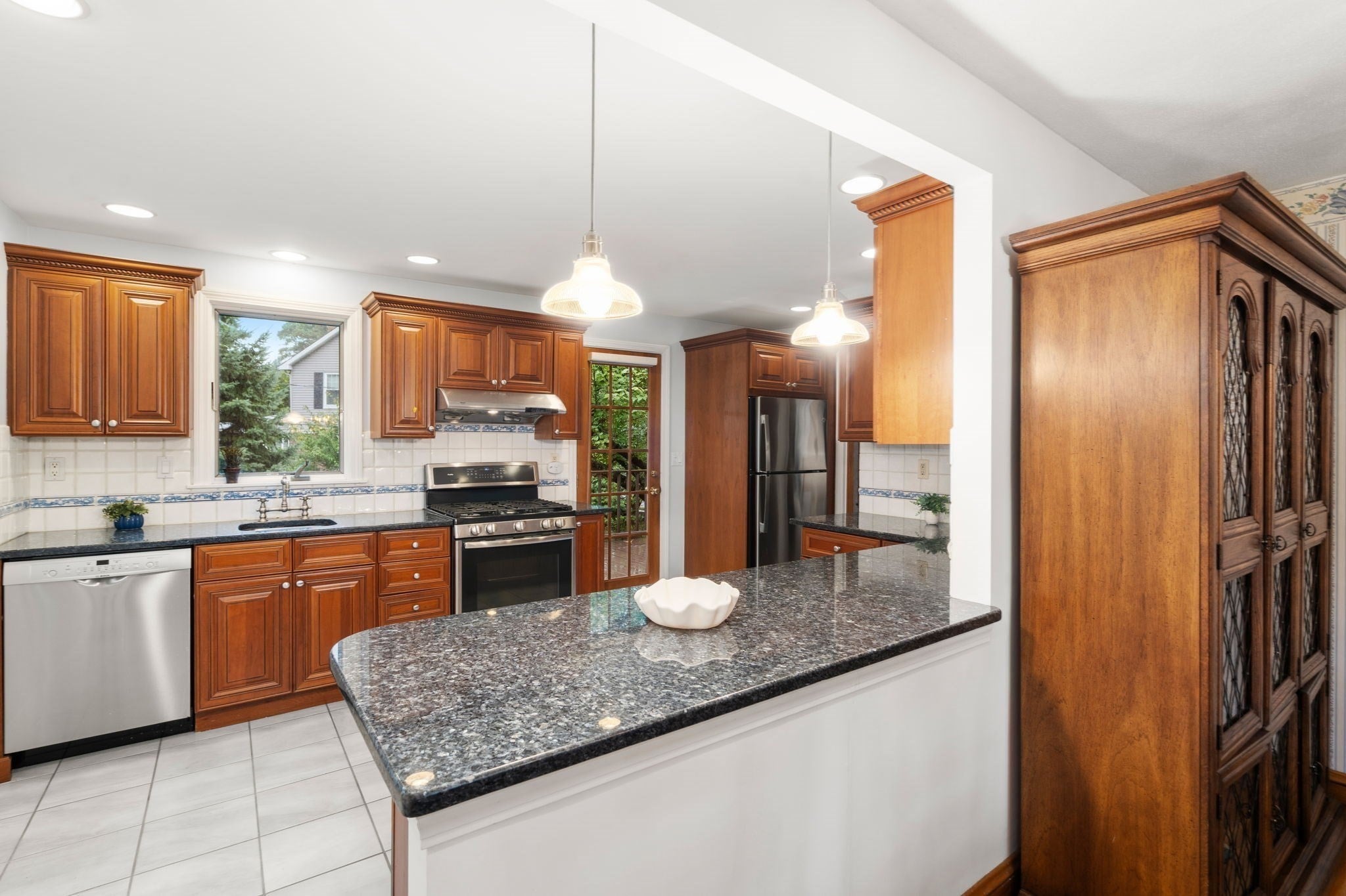 1929 Commonwealth Ave, Newton, MA Photo #12