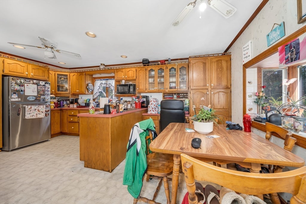 4 Fairview Ave, Amesbury, MA, 4 Fairview Ave, Amesbury, MA Photo #14