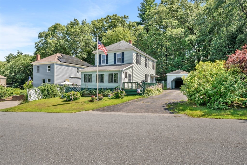 4 Fairview Ave