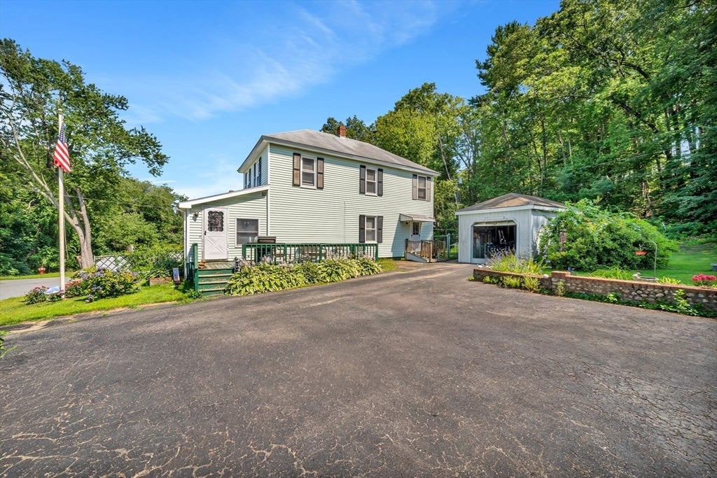 4 Fairview Ave