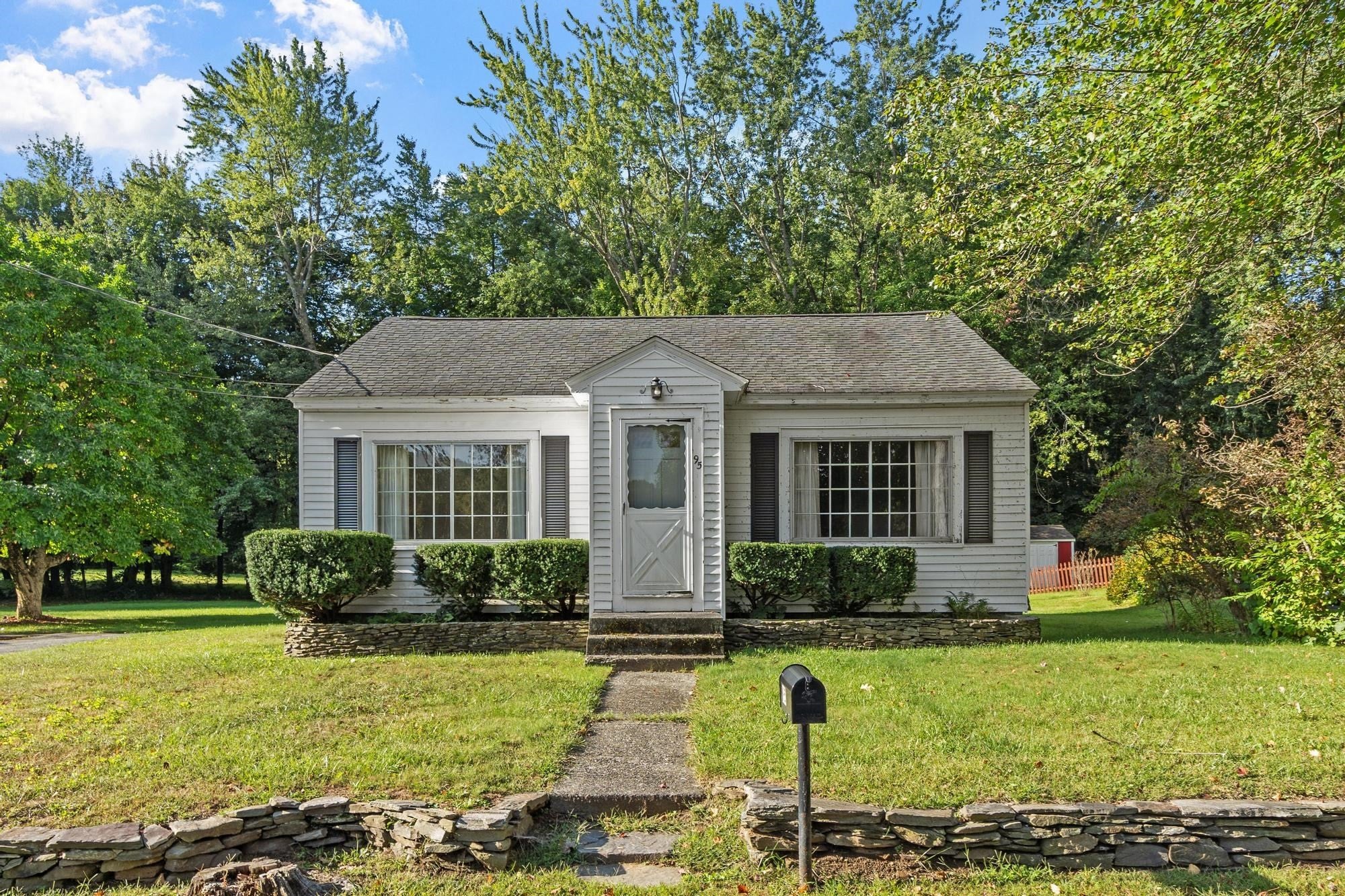 95 West Street, Lunenburg, MA Photo #1