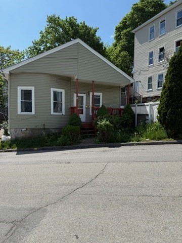 10 Byron St