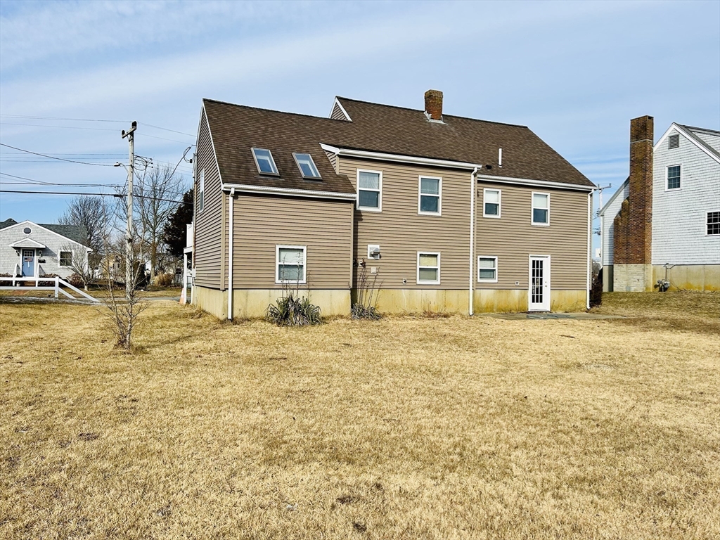 60 Bourne Neck Dr