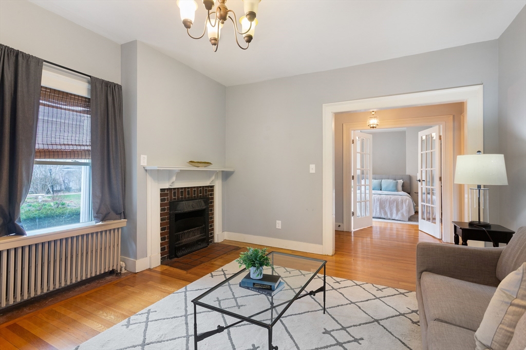 396 E Merrimack St 406