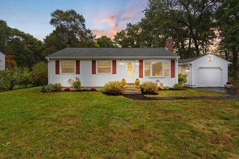 79 Fremont St Taunton MA 02780