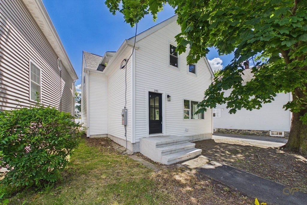 191 Bay St