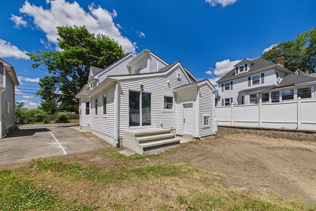 191 Bay St