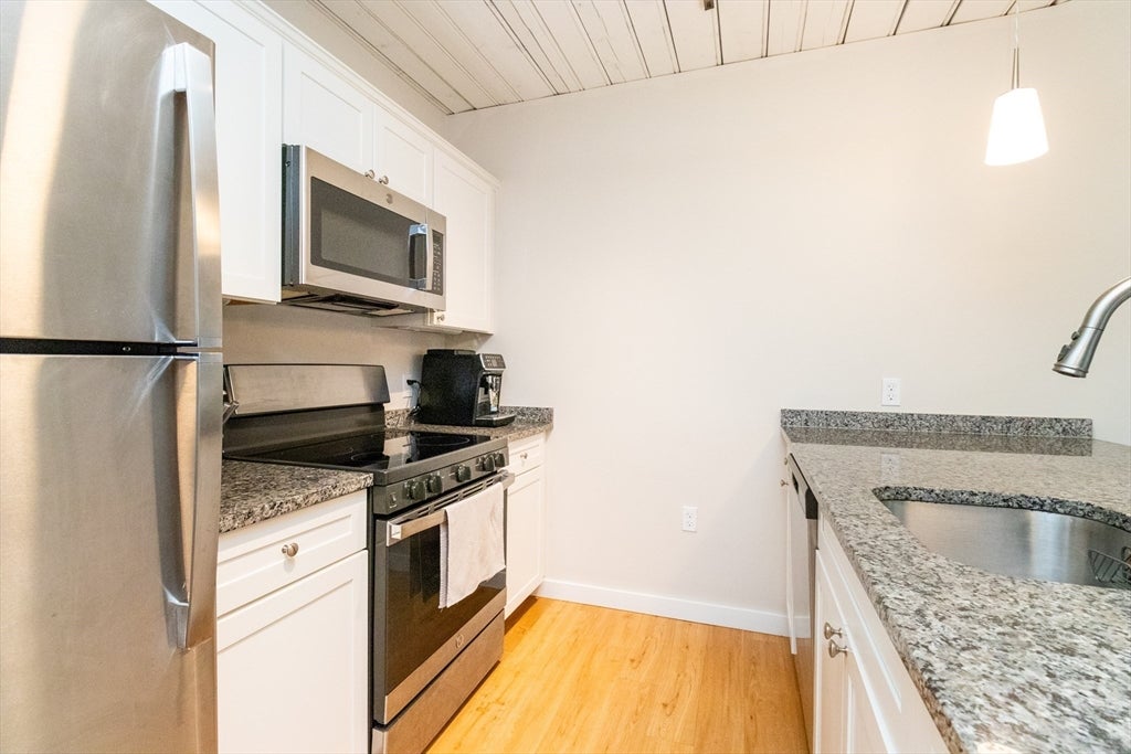 55 Sterling St #205, Clinton, MA, 55 Sterling St #205, Clinton, MA Photo #18