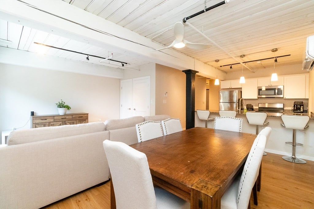 55 Sterling St #205, Clinton, MA, 55 Sterling St #205, Clinton, MA Photo #1