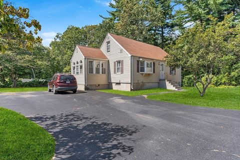 5 Benson Rd Tewksbury MA 01876