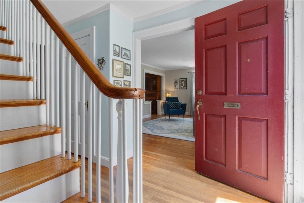 99 Fairway Dr
