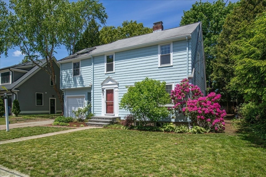 99 Fairway Dr