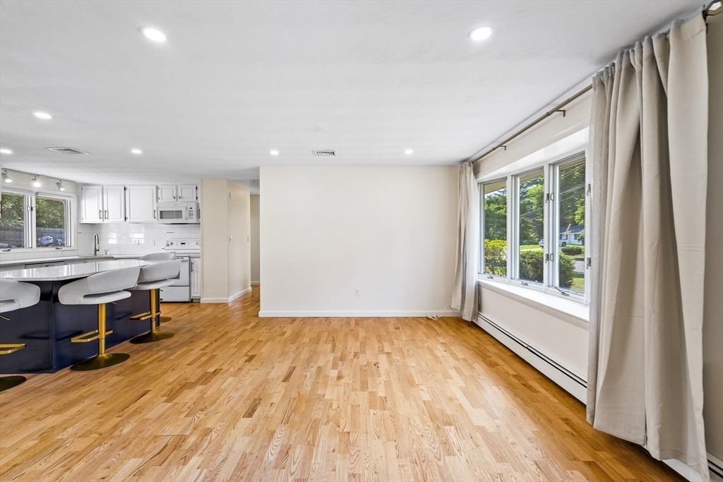 58 Cynthia Rd
