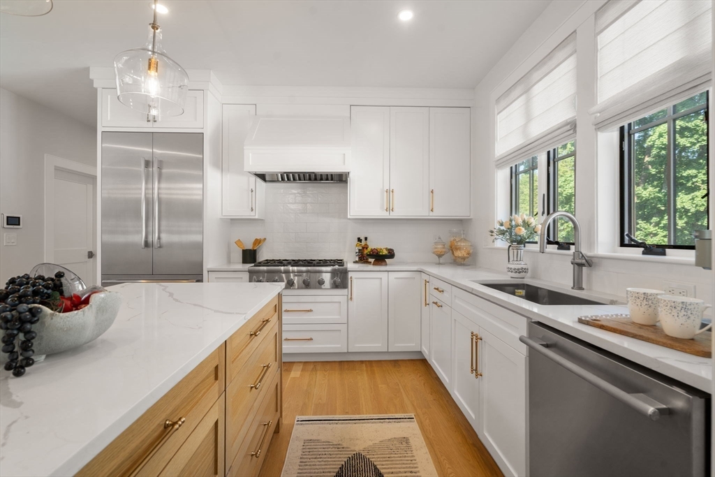 265 Weston Rd