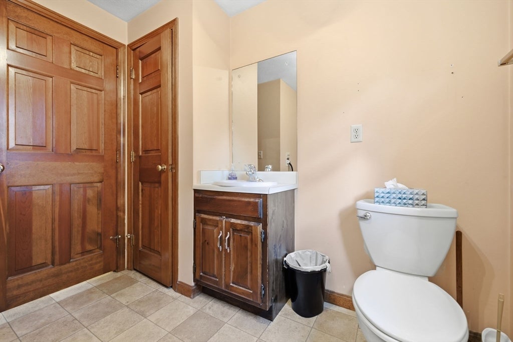 75 Cotuit St #1, North Andover, MA, 75 Cotuit St #1, North Andover, MA Photo #11