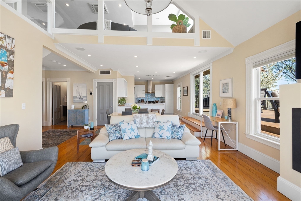 201 Savin Hill Ave 2