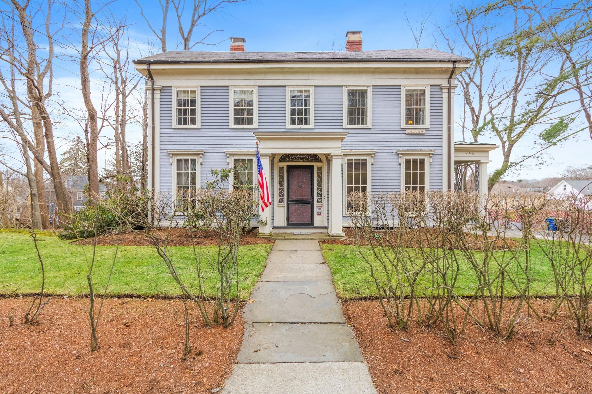 490 Pleasant St
