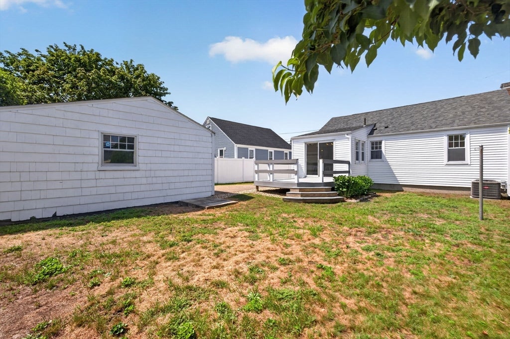 122 Dewey Ave, Pawtucket, RI, 122 Dewey Ave, Pawtucket, RI Photo #42