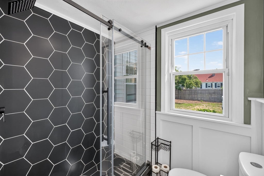 122 Dewey Ave, Pawtucket, RI, 122 Dewey Ave, Pawtucket, RI Photo #19