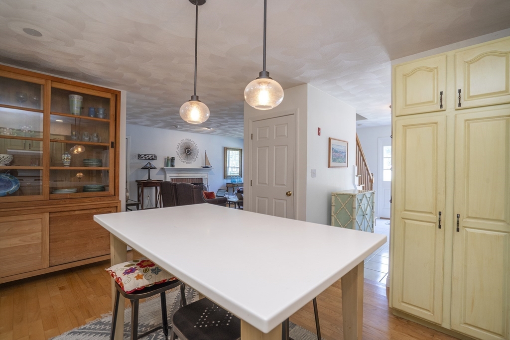 23 Willowdale Dr