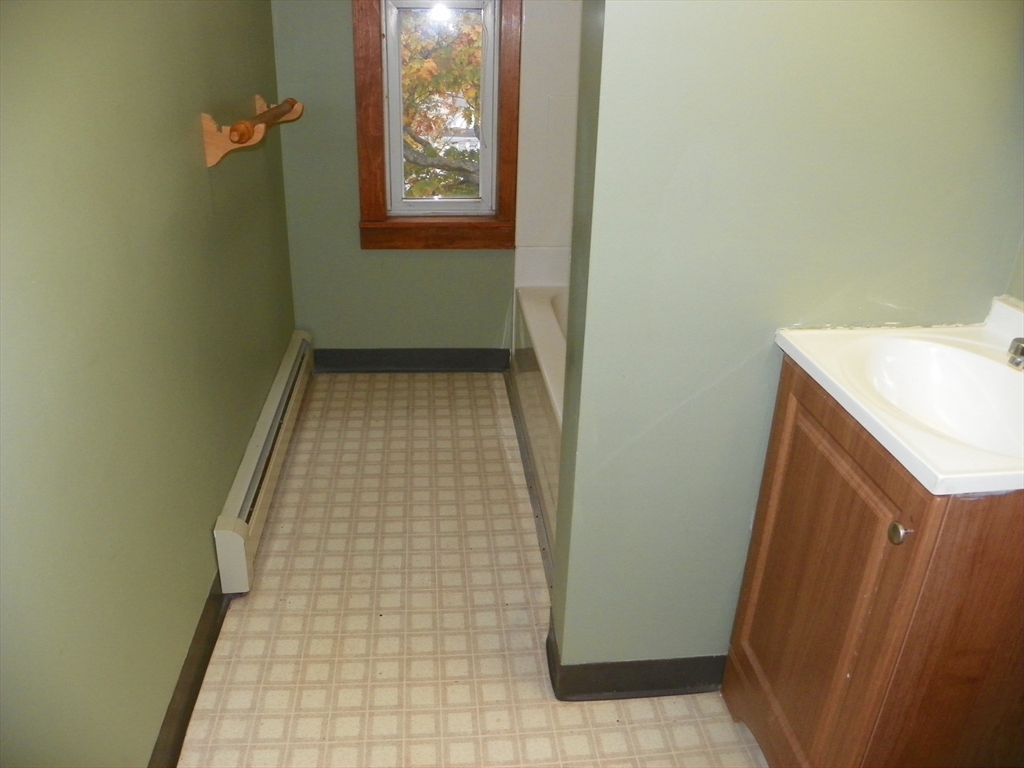 19 Franklin Court 3R