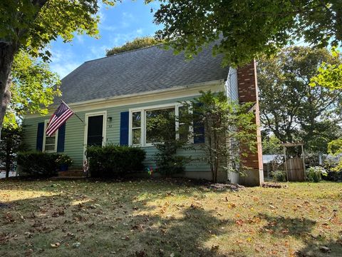 32 Wimbledon Dr Yarmouth MA 02673