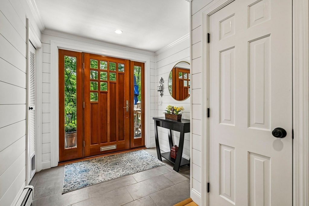 13 Meetinghouse Hill Road