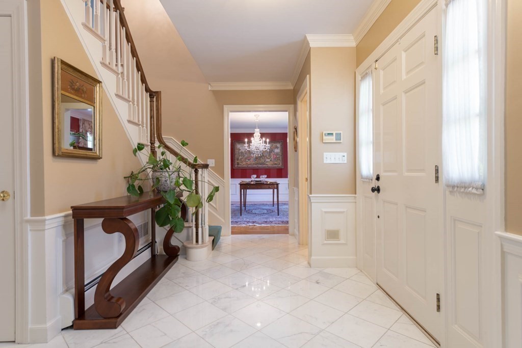 4 Elliston Road