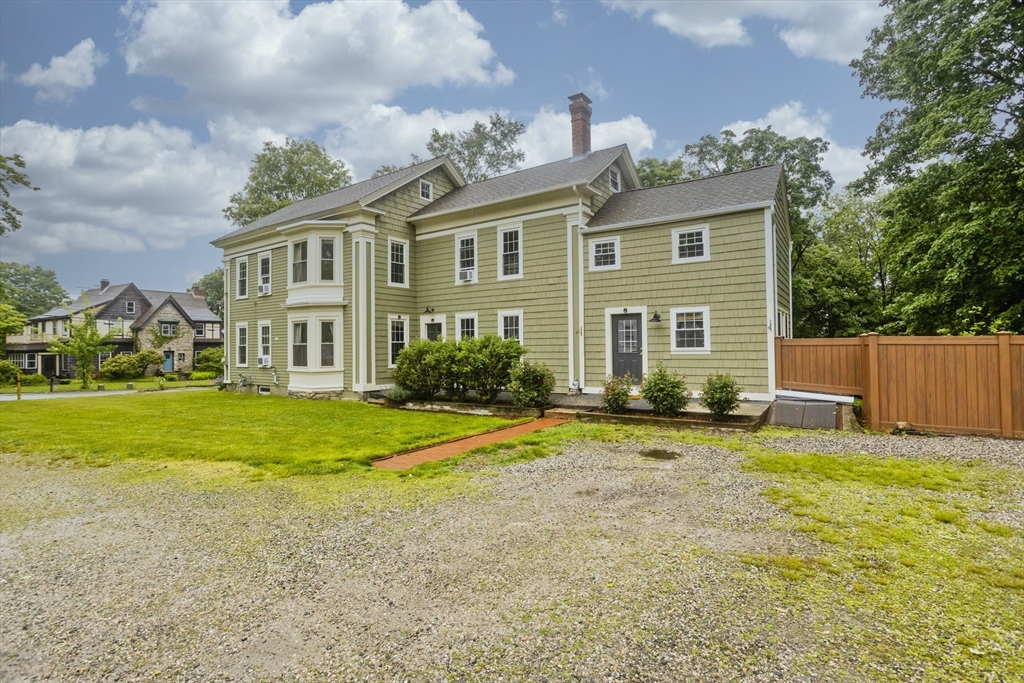 20 Worcester St