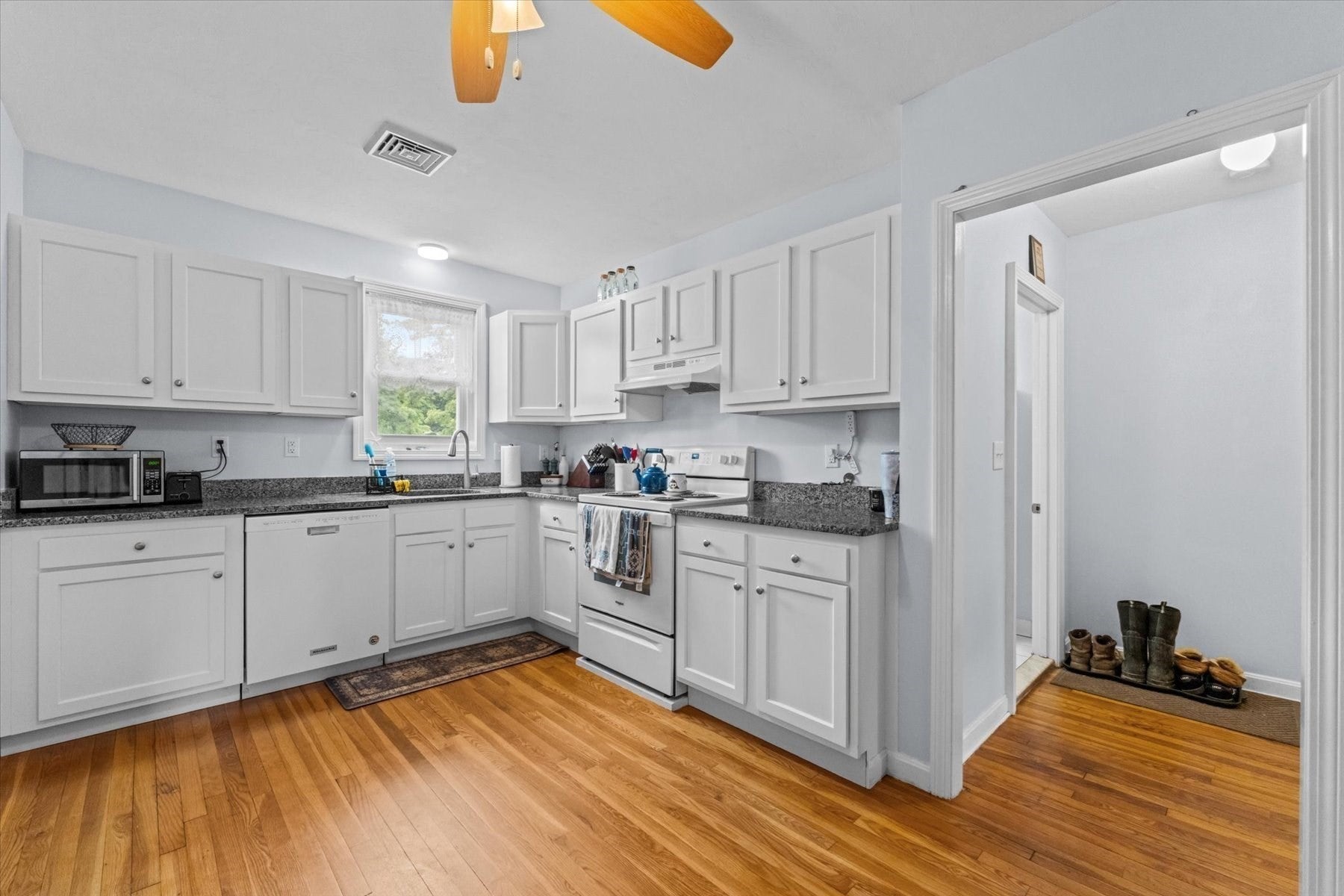 2 Snowling Rd, Uxbridge, MA, 2 Snowling Rd, Uxbridge, MA Photo #24