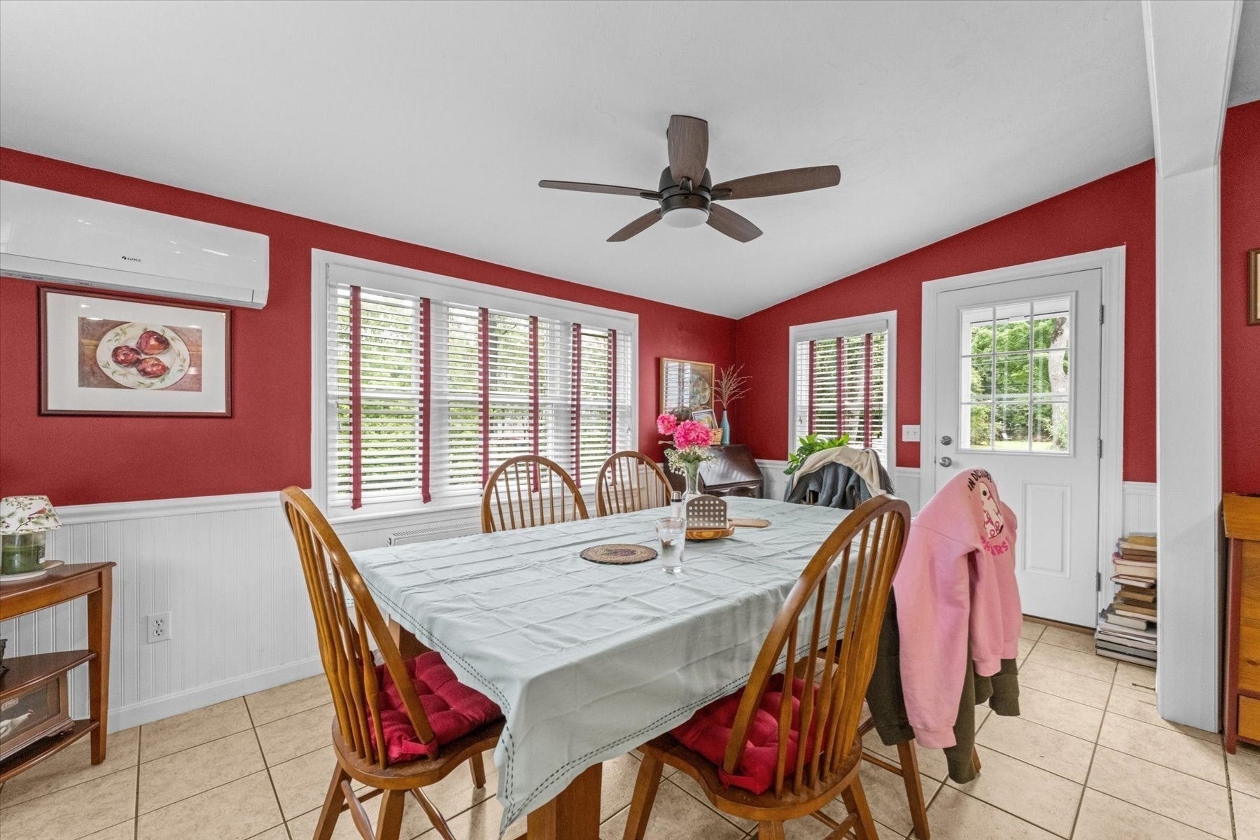 2 Snowling Rd, Uxbridge, MA, 2 Snowling Rd, Uxbridge, MA Photo #8