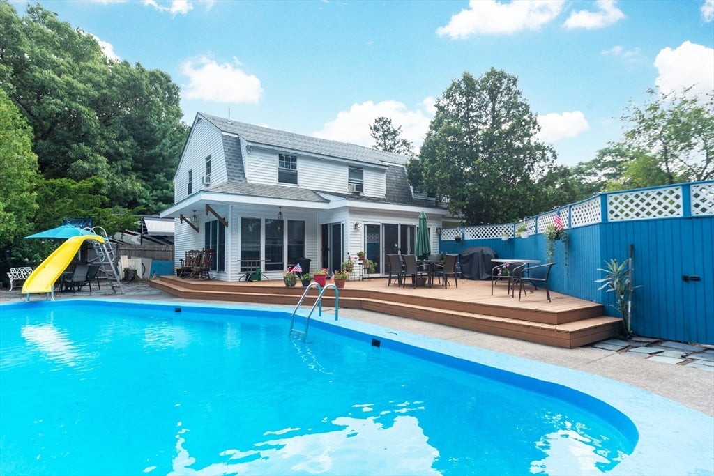 30 Phillips Ave, Stoughton, MA, 30 Phillips Ave, Stoughton, MA Photo #2