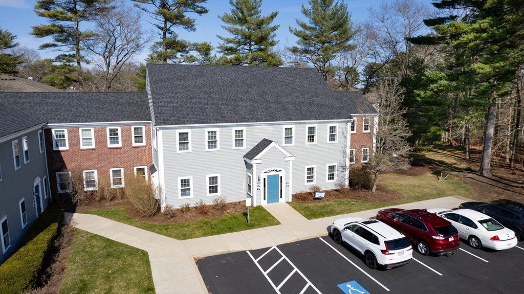 475 School St 16 & 17