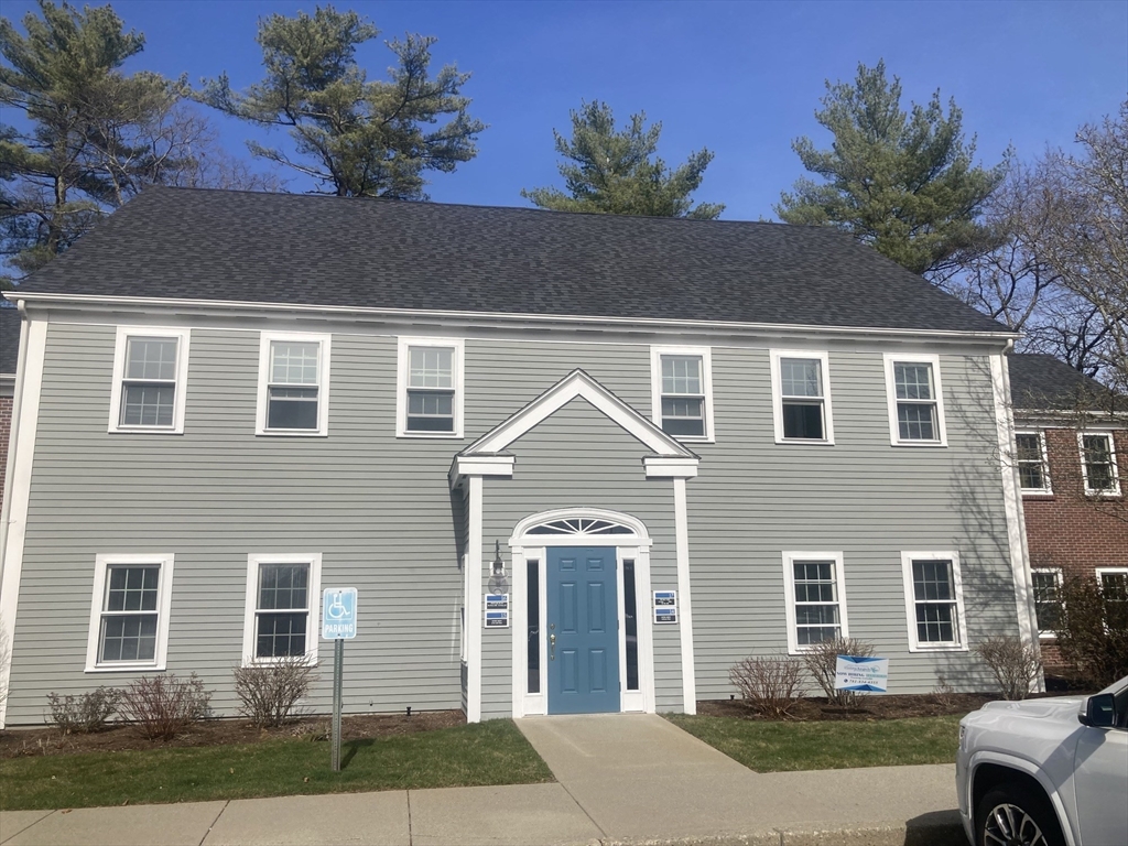 475 School St 16 & 17