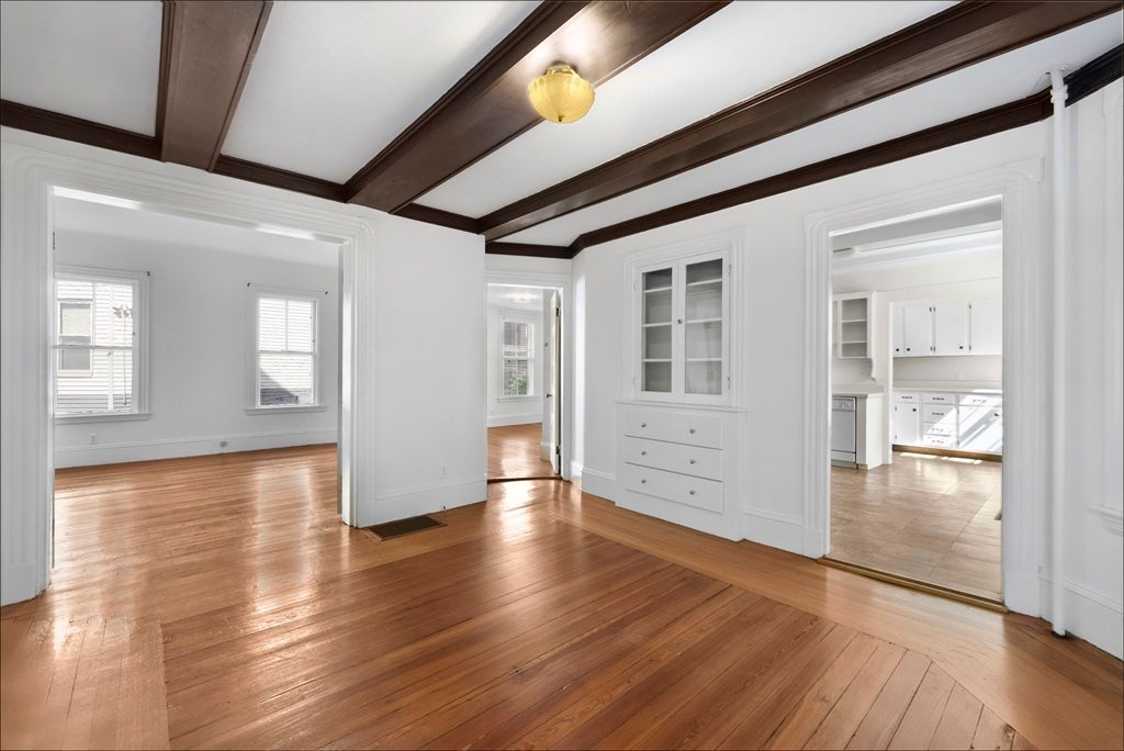 81 Avon ST #1, Somerville, MA Photo #4