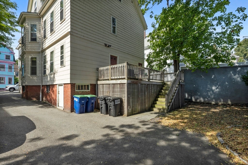 81 Avon ST #1, Somerville, MA Photo #21