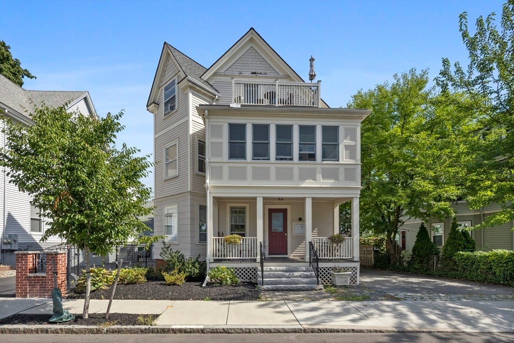 81 Avon ST #1, Somerville, MA Photo #17