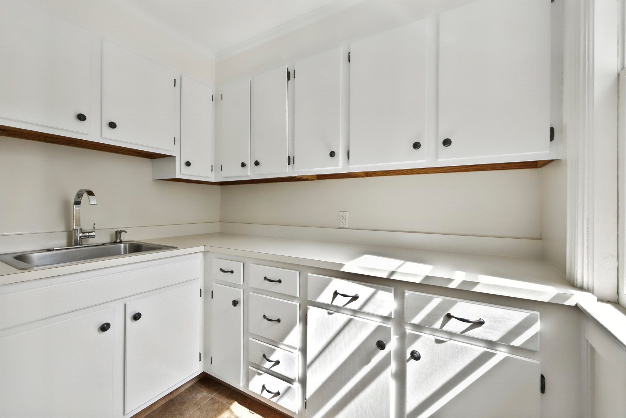 81 Avon ST #1, Somerville, MA Photo #13