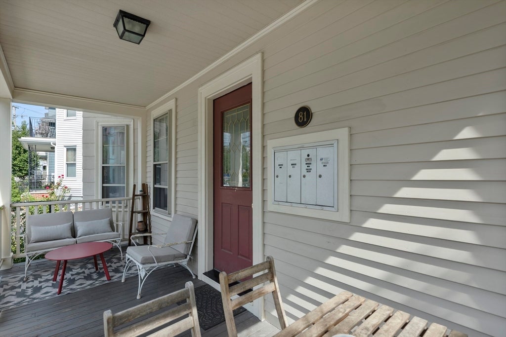 81 Avon ST #1, Somerville, MA Photo #18