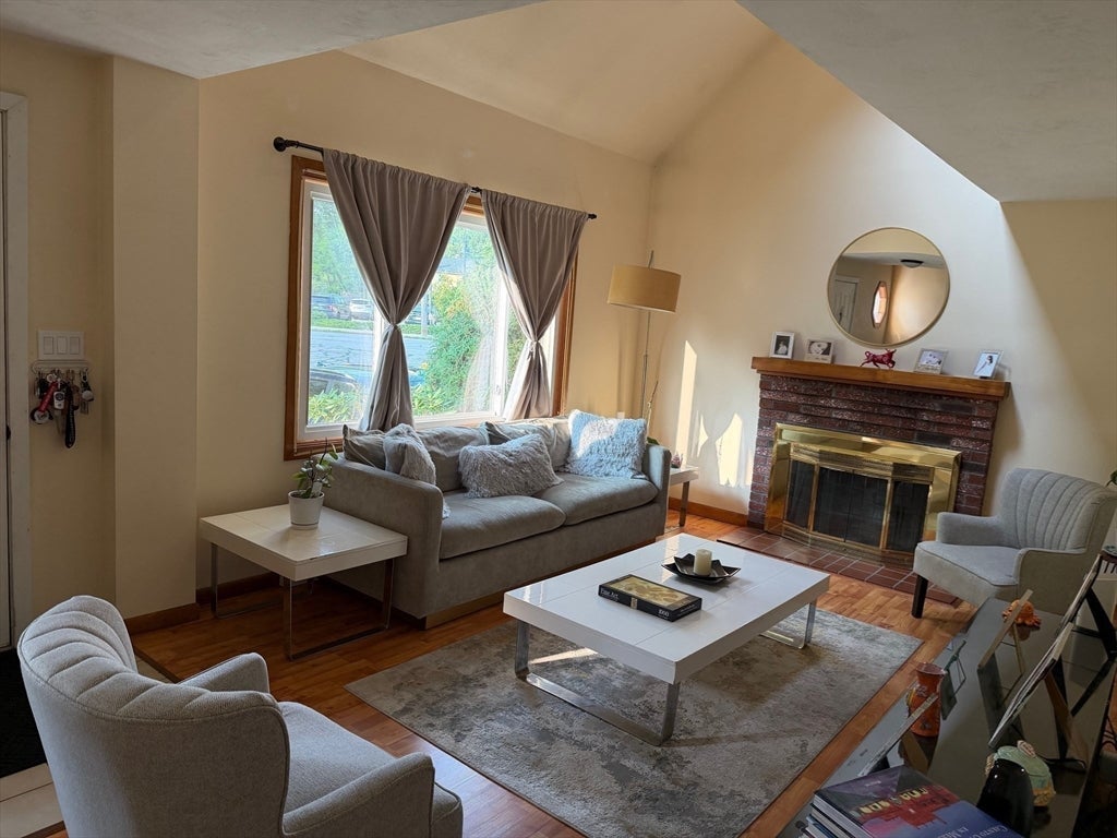 107 Hayward St 107