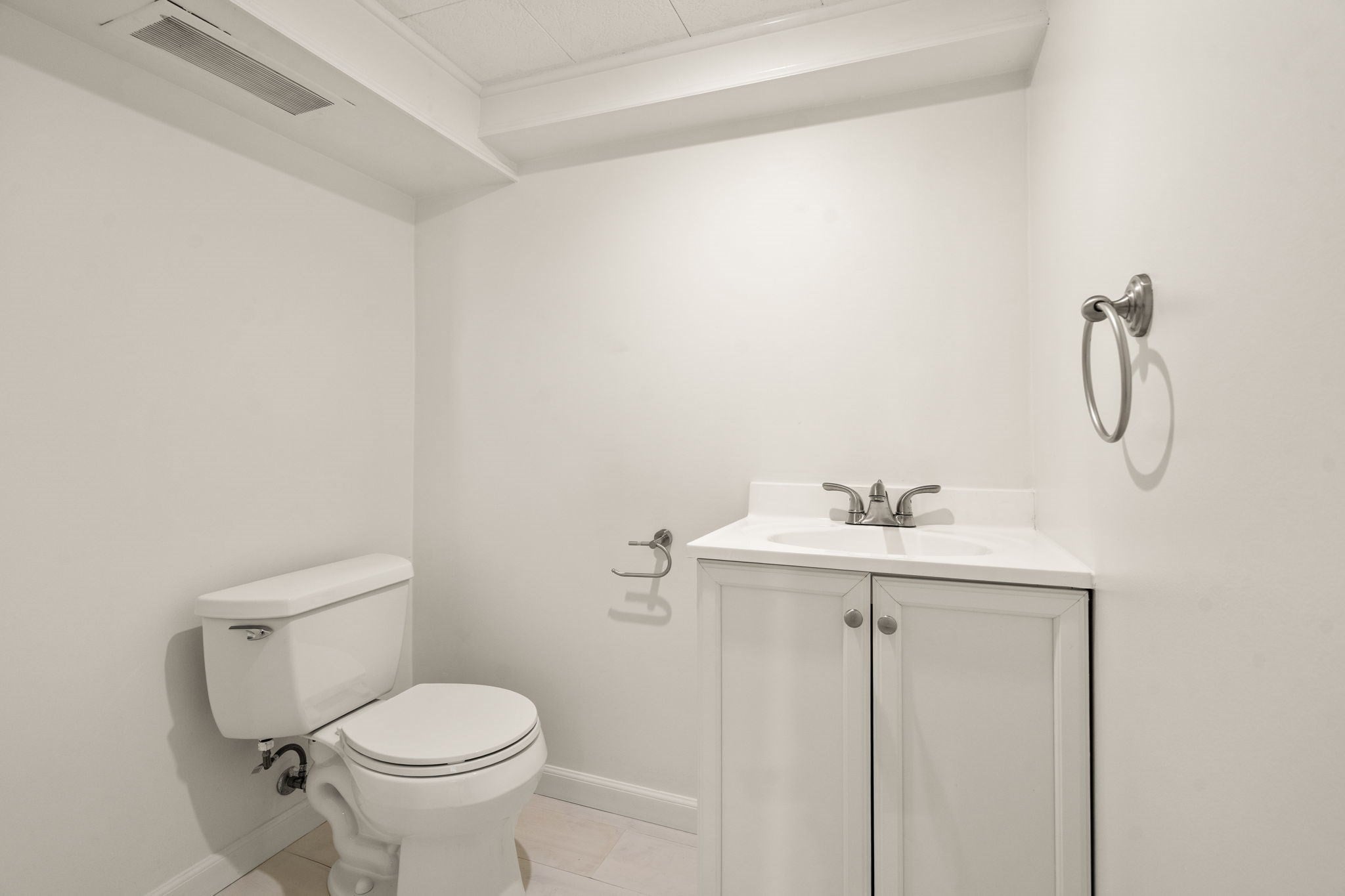 26 Elliott St, Reading, MA Photo #13