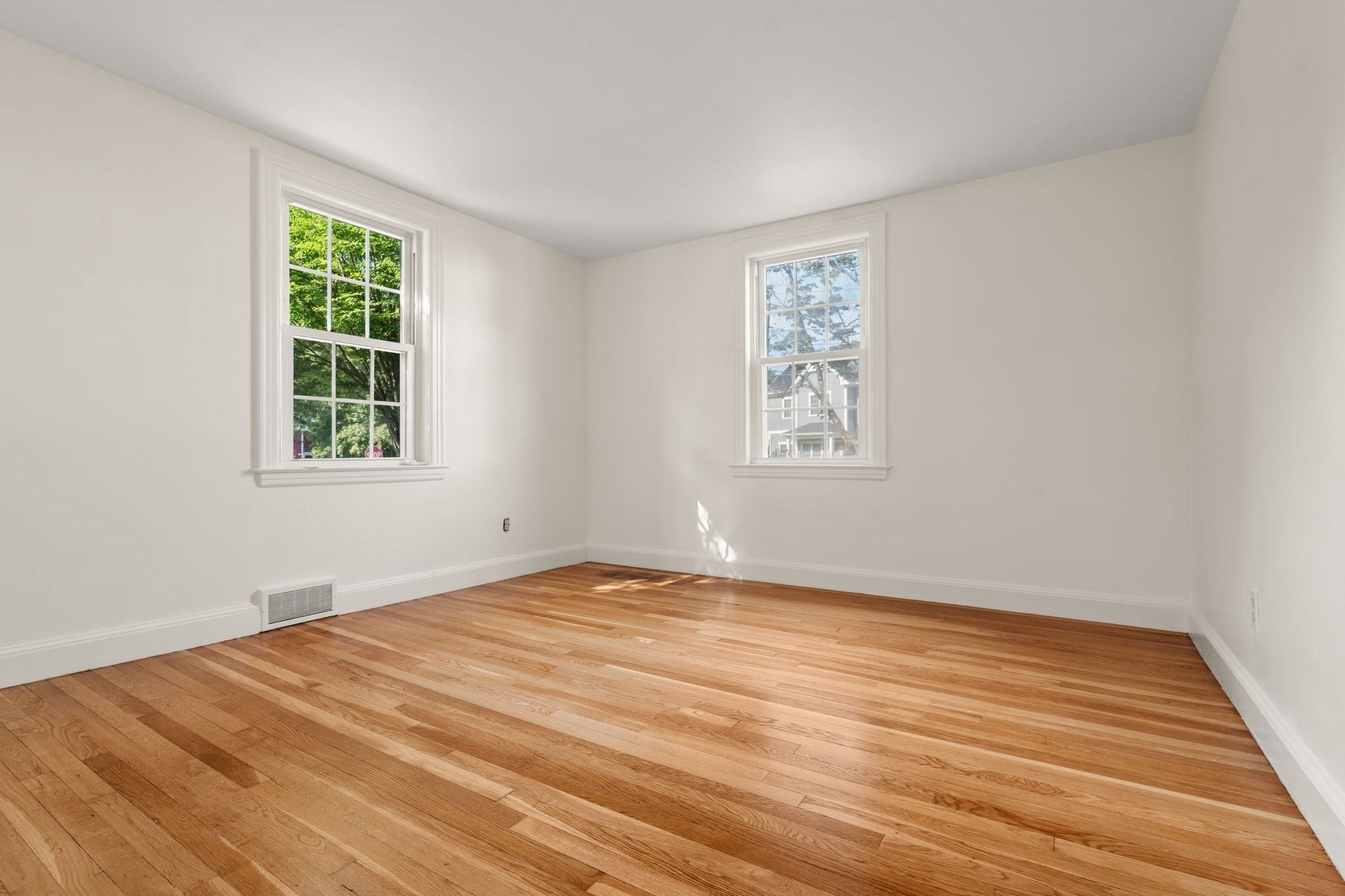 26 Elliott St, Reading, MA Photo #12