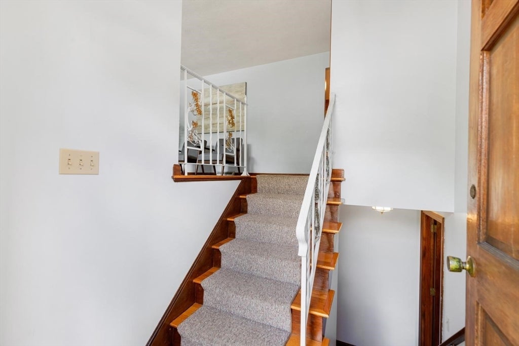 22 Susan Ave